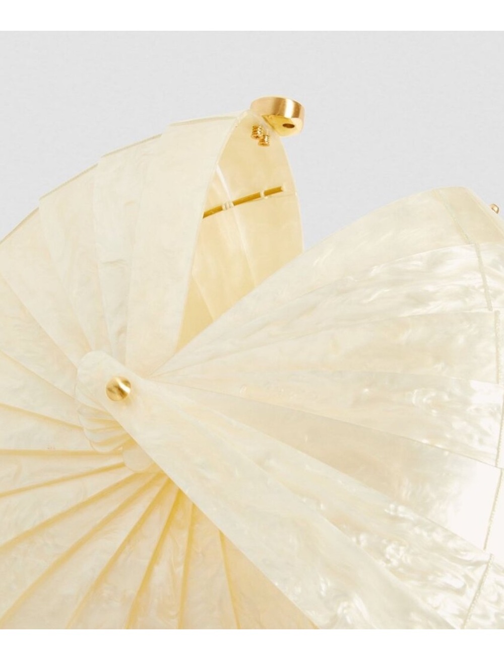 Cult Gaia Sirena Shell Acrylic Rounded Seashell Clutch in Ivory $398 MSRP - Picture 8 of 13